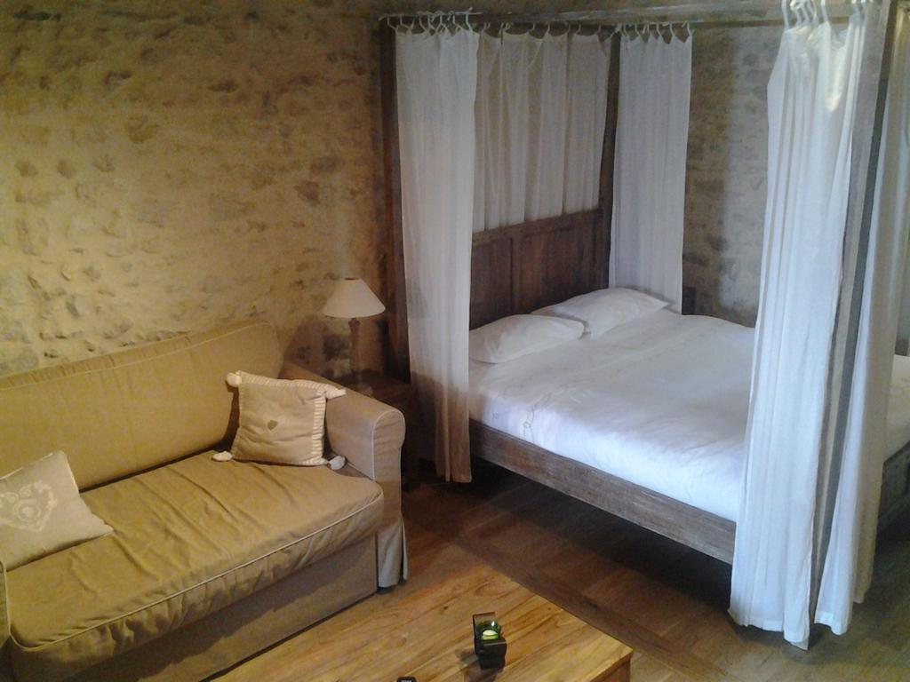 Bed and Breakfast La Ferme Du Vintue Etrechy  Pokoj fotografie